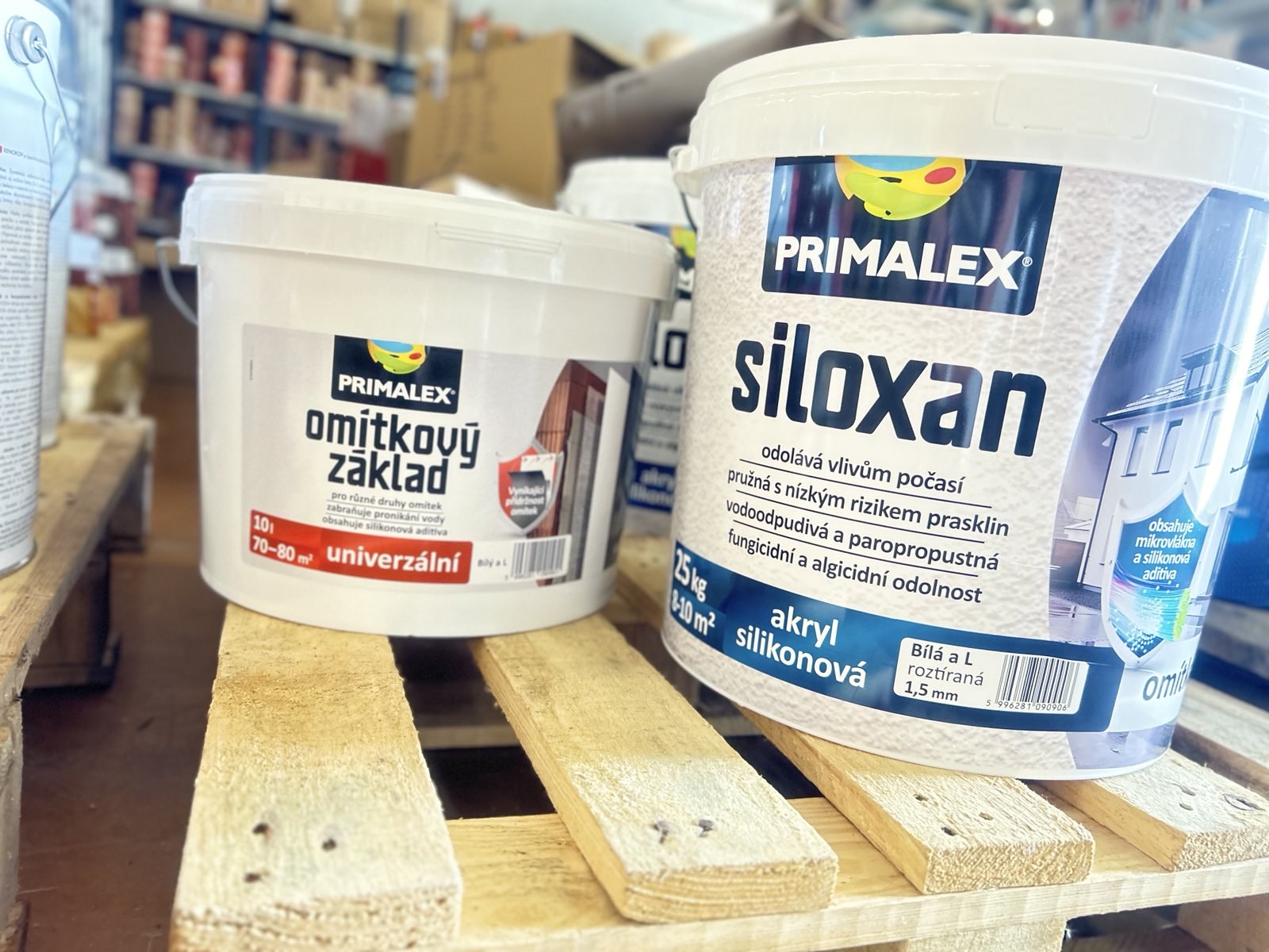 PRIMALEX siloxan fasádna silikónová omietka a PRIMALEX omietkový základ univerzálny základný náter