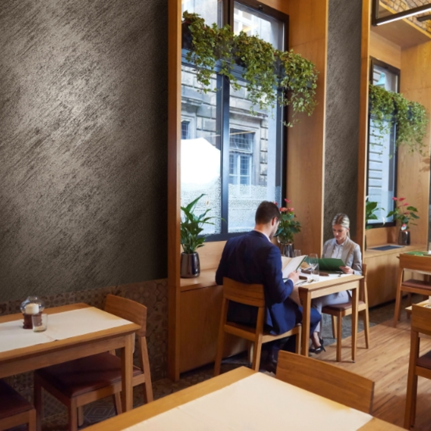 HET BRILLANT Metallico interiérová akrylátová disperzná metalická farba na stenu - ukážka