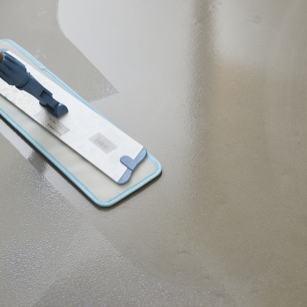 MAPEI Ultratop Base Coat aplikácia