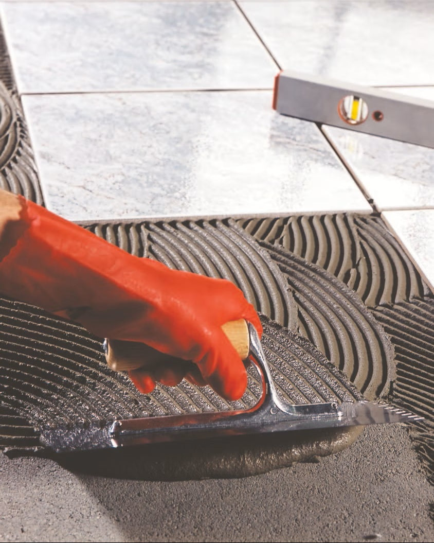 MAPEI Kerabond T cementové lepidlo na dlažbu a obklady aplikácia