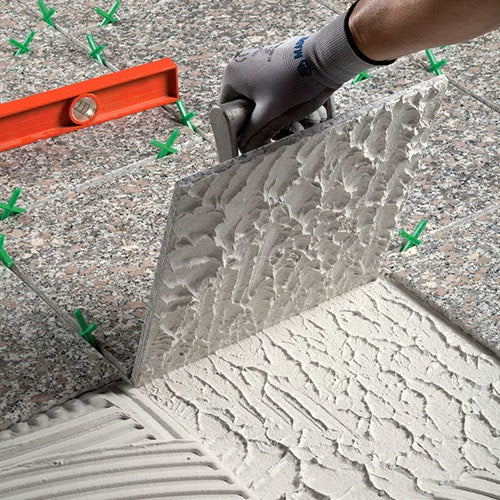 MAPEI Keraflex Quick S1 rýchlotvrdnúce cementové lepidlo na dlažbu a obklad aplikácia