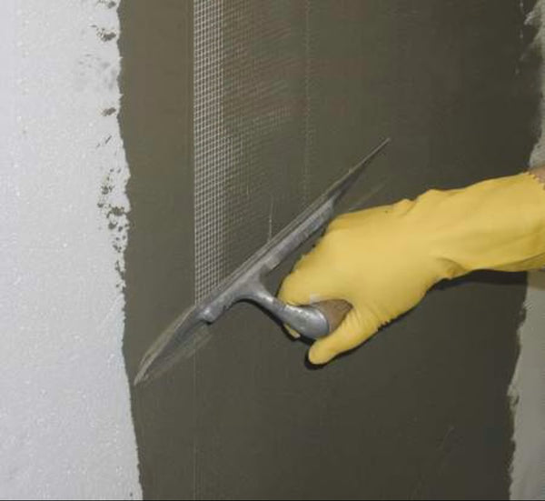 MAPEI Mapetherm AR2 cementová armovacia malta na zatepľovanie aplikácia