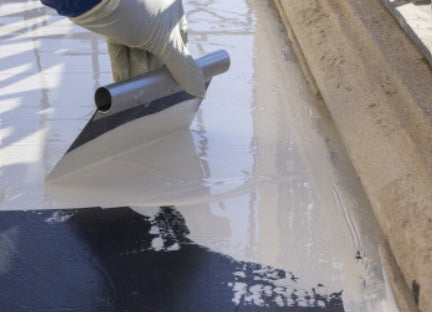 MAPEI Purtop Easy jednozložková polyuretánová hydroizolačná membrána aplikácia