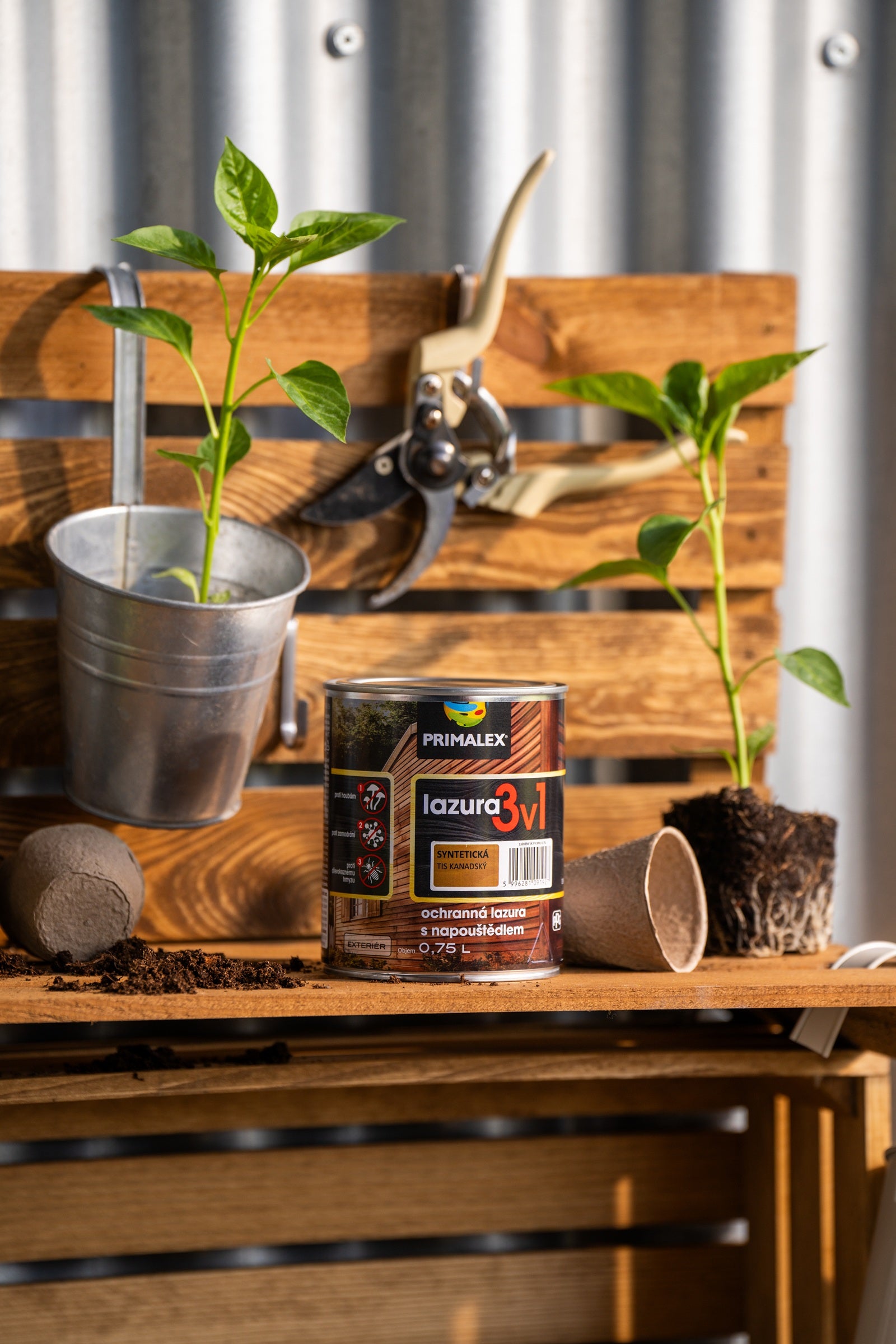 PRIMALEX lazura 3v1 ochranná lazúra na drevo s napúšťadlom exteriér_ukážka1