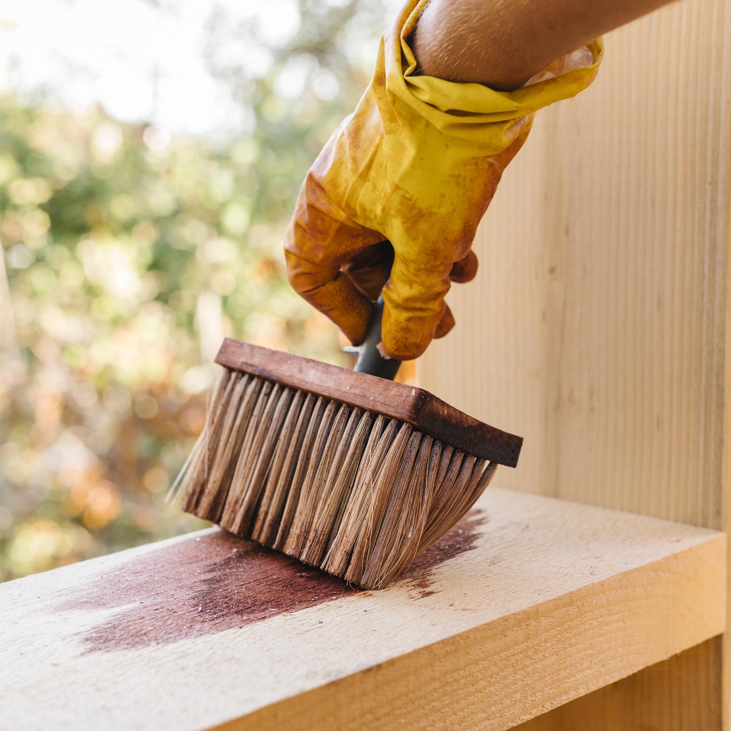 Olej na drevo alebo lazúra?