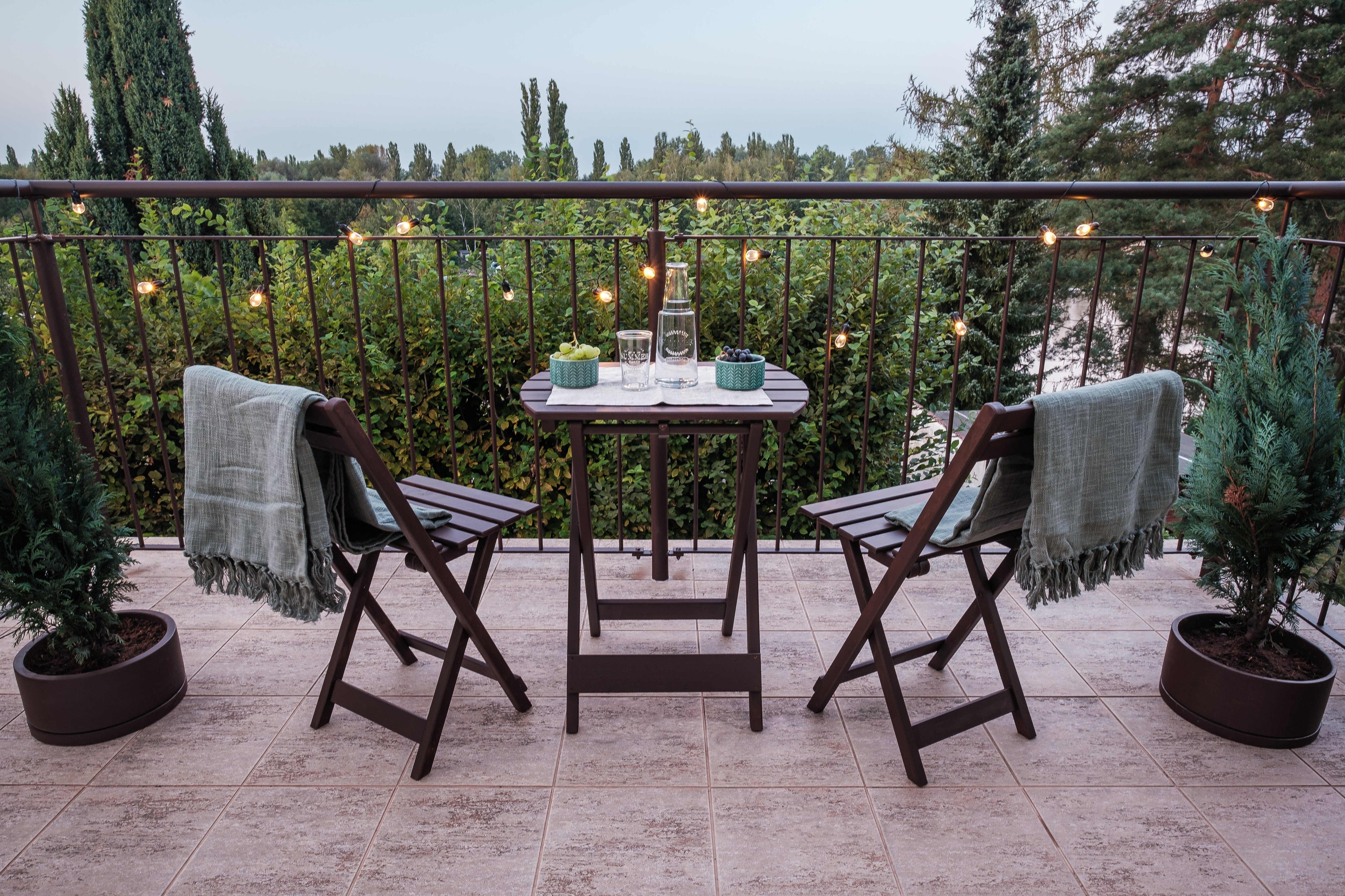 Ako zútulniť balkón jedným náterom? 