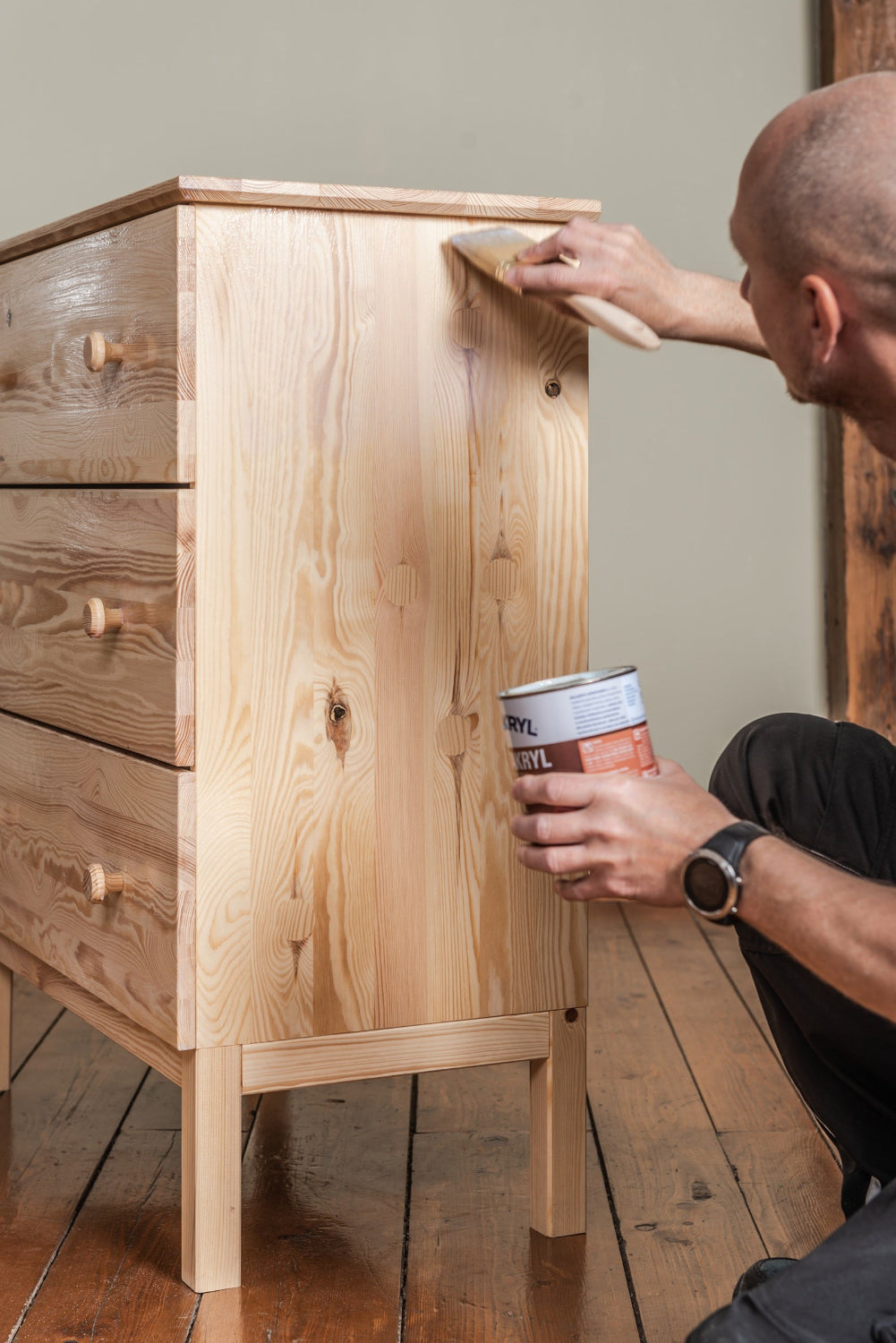 BALAKRYL SPORTAKRYL vodou riediteľný interiérový lak na drevo_ukátzka1