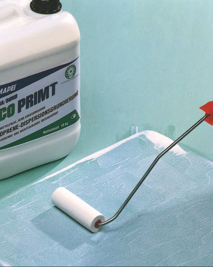 MAPEI Eco Prim T Plus viacúčelový adhézny mostík na savé a nesavé podklady aplikácia