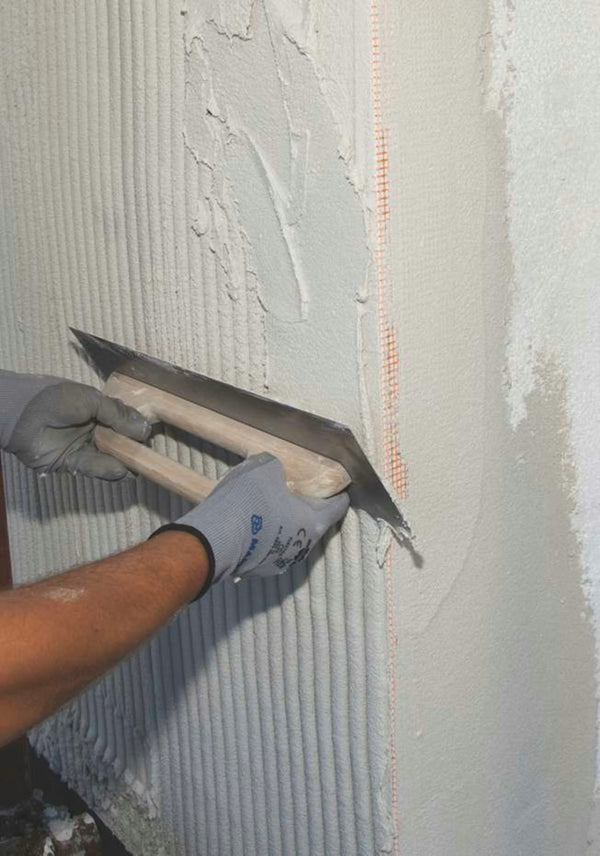 MAPEI Mapetherm lepiaca a stierková malta na polystyrén aplikácia