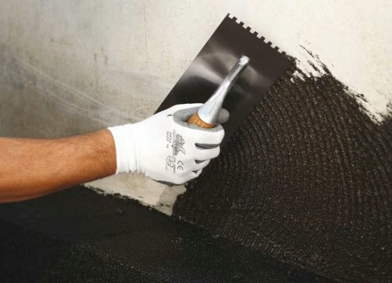 MAPEI Plastimul 1K Classic jednozložková bitúmenová izolačná emulzia na základy aplikácia