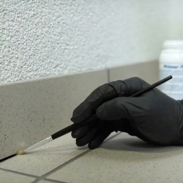 MAPEI Primerseal M adhézny mostík pre tesniace tmely a lepidlá aplikácia