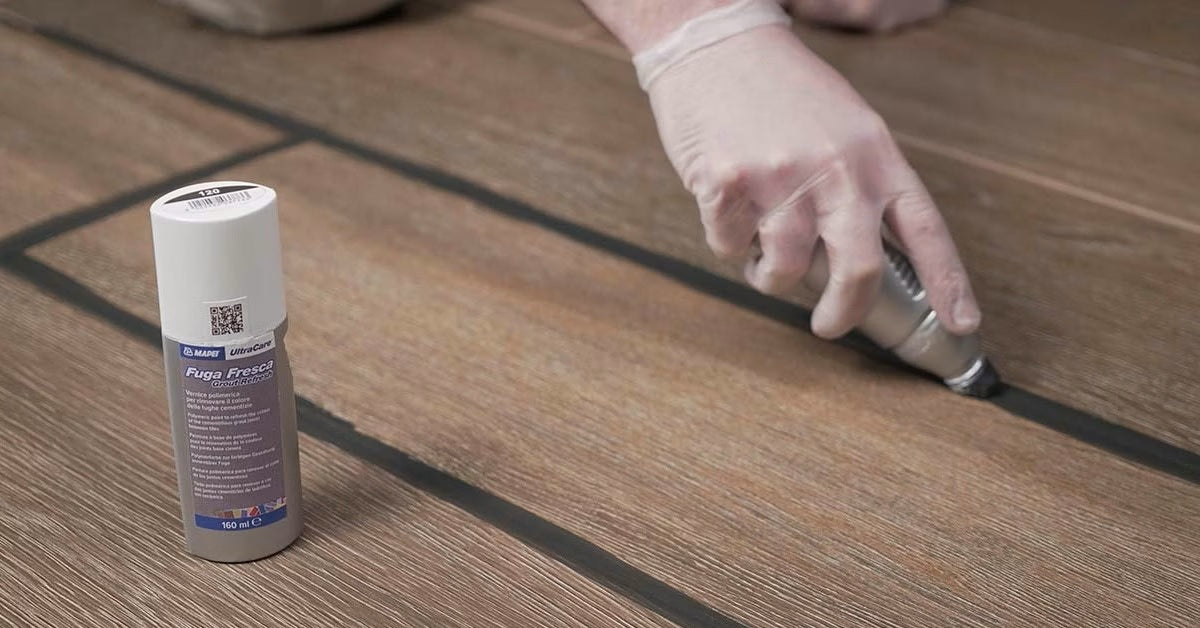 MAPEI UltraCare Fuga Fresca náterová farba na obnovenie škár pre obklady a dlažby