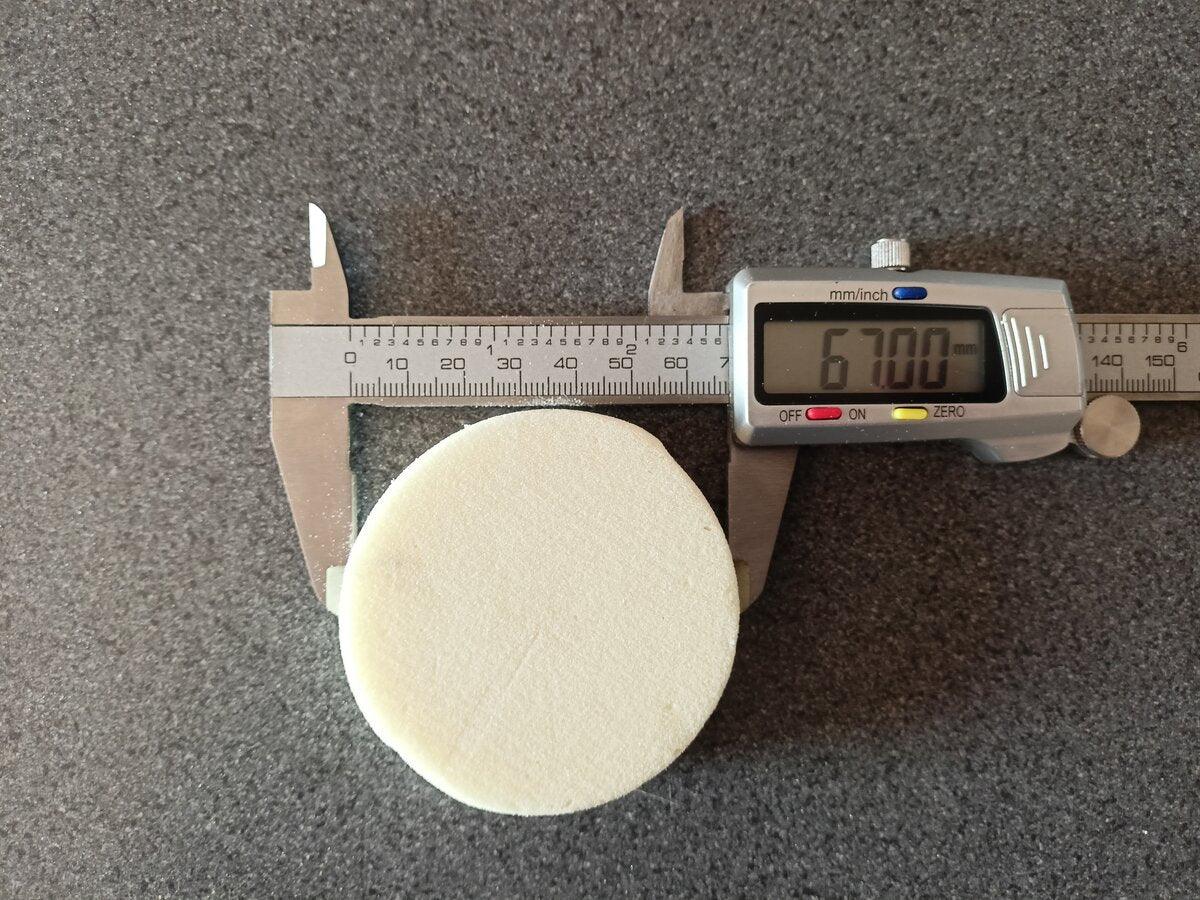 PIR fasádna zátka Ø67 mm ukážka3