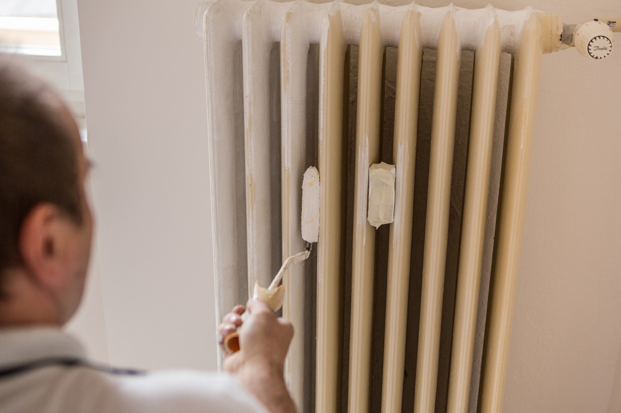 PRIMALEX Biela farba na radiátory 2v1_aplikácia4